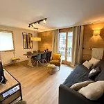 Mont Blanc 25, Vue Mont Blanc, Balcon, Parking Appartement